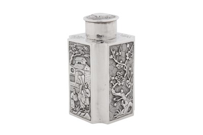Lot 273 - A late 19th / early 20th century Chinese export silver tea caddy, Canton circa 1900, marked Da Sheng, retailed by Kwon Man Shing of Hong Kong