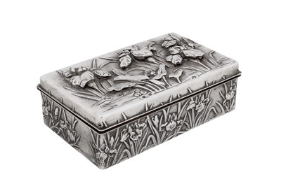 Lot 281 - A late 19th / early 20th century Japanese unmarked silver cigarette box, Yokohama circa 1900