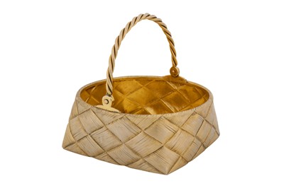 Lot 335 - A Nicholas II late 19th / early 20th century Russian 84 zolotnik silver gilt sugar basket, Saint Petersburg 1898-1903 by П.Д (P.D unidentified)