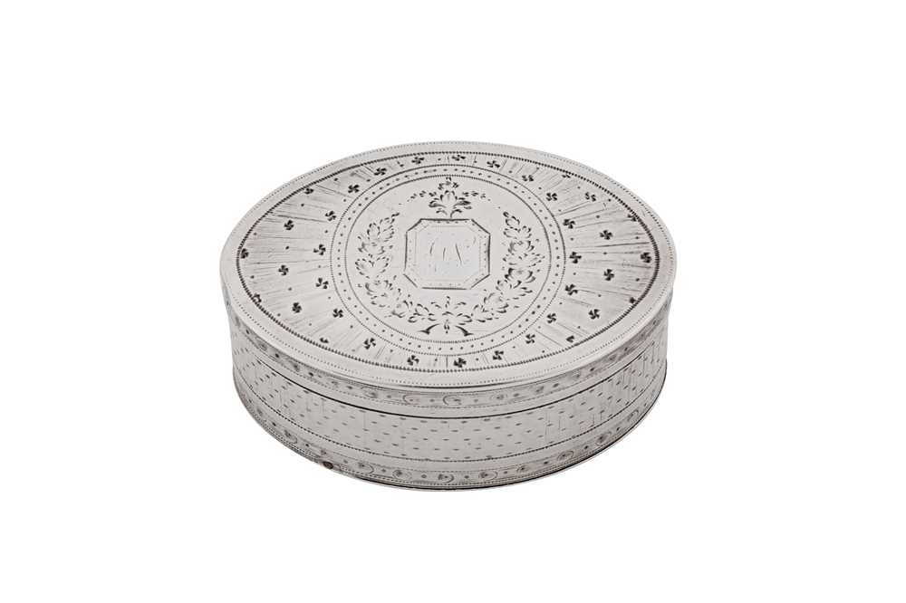 Lot 36 - A George III sterling silver nutmeg grater, London 1792 by Thomas Phipps and Edward Robinson