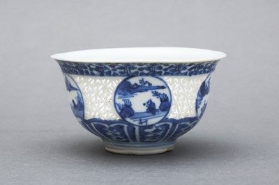 Lot 21 - A CHINESE RETICULATED BLUE AND WHITE 'LINGLONG' BOWL