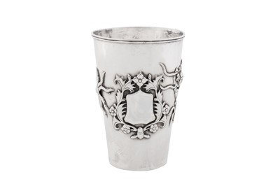 Lot 24 - An early 20th century Chinese export silver beaker, Tianjin (Tientsin) circa 1910, marked Tai, retailed by Wu Hua and Co