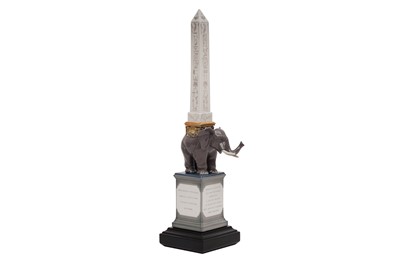 Lot 154 - A Lladro Pulcino Obelisk