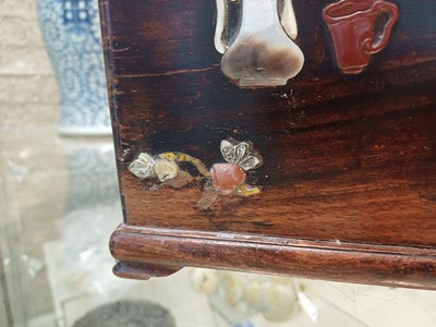 Lot 85 - λ A CHINESE HARDSTONE AND IVORY-INLAID WOOD VANITY BOX
