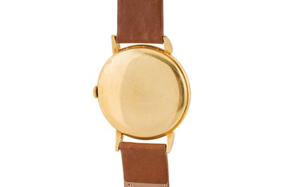Lot 225 - A MEN'S INTERNATIONAL WATCH COMPANY DRESS WATCH