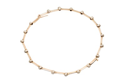 Lot 28 - A DIAMOND LINE CHAIN