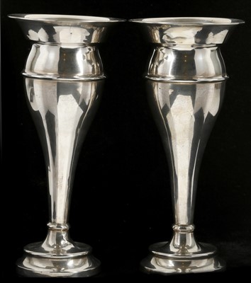 Lot 364 - A pair of nice antique George V Sterling...