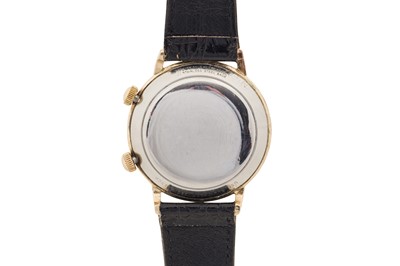 Lot 219 - A MEN'S LeCOULTRE MEMOVOX ALARM WRISTWATCH