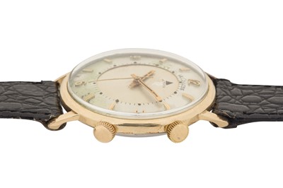 Lot 219 - A MEN'S LeCOULTRE MEMOVOX ALARM WRISTWATCH