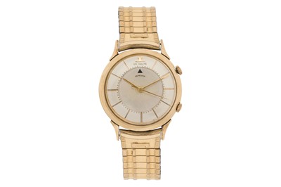 Lot 224 - A MEN'S LeCOULTRE MEMOVOX ALARM BRACELET WATCH