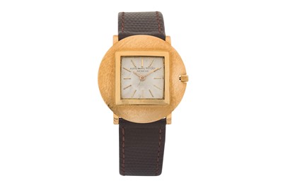 Lot 49 - MEN'S GOLD AUDEMARS PIGUET DRESS WATCH