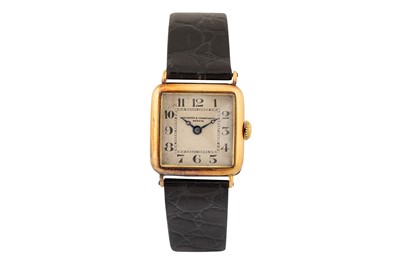Lot 256 - A MEN'S GOLD VACHERON & CONSTANTIN DRESS WATCH