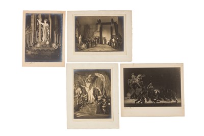 Lot 279 - Bertram Park (1883-1972)