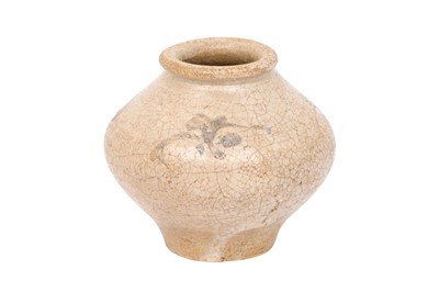 Lot 732 - A SMALL CHINESE BROWN-GLAZED 'FLORAL' JAR