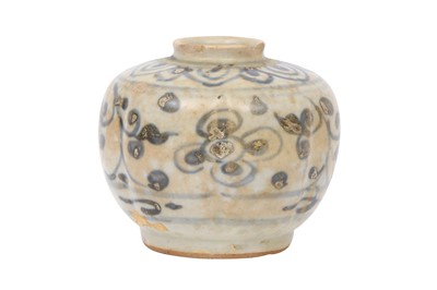 Lot 752 - A CHINESE BLUE AND WHITE LOBED JARLET
