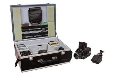 Lot 139 - A Hasselblad 503CXI Medium Format SLR Camera