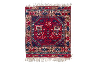 Lot 200 - A FINE TURKISH RUG