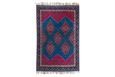 Lot 195 - A FINE TURKISH CARPET