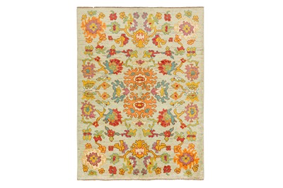 Lot 87 - A FINE USHAK DESIGN CARPET