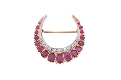 Lot 31 - A RUBY AND DIAMOND CRESCENT BROOCH, CIRCA 1979