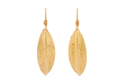 Lot 79 - A PAIR OF PENDENT EARRINGS, CIRCA 2006