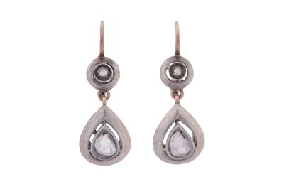 Lot 26 - A PAIR OF POLKI DIAMOND EARRINGS