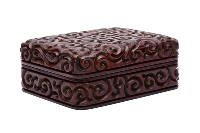 Lot 467 - A JAPANESE 'GURI' LACQUER BOX AND COVER