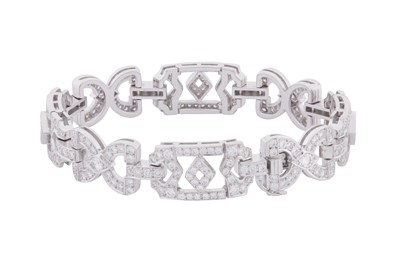 Lot 6 - A DIAMOND BRACELET