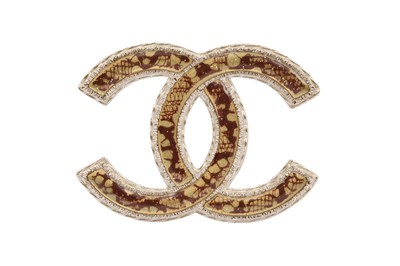 Lot 300 - Chanel Brown Marble CC Brooch