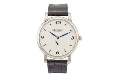 Lot 17 - Men's Montblanc 'Star Classique' Wristwatch