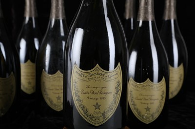 Lot 3 - CHAMPAGNE 1995 DOM PERIGNON 8x75cl