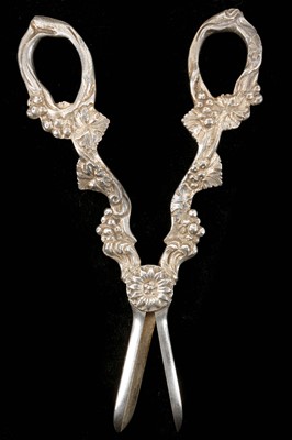 Lot 260 - A pair of nice vintage Elizabeth II Sterilng...