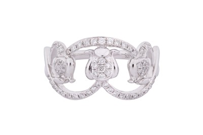 Lot 95 - A DIAMOND RING