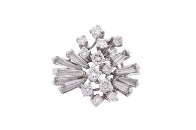 Lot 86 - A DIAMOND COCKTAIL RING