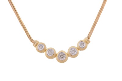 Lot 323 - A DIAMOND PENDANT NECKLACE