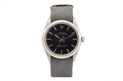 Lot 32 - A Men's Vintage Rolex 'Oyster Perpetual' Wristwatch