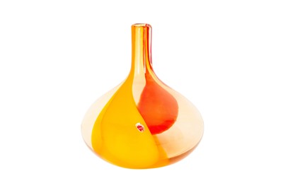 Lot 340 - A MURANO AMBER GLASS VASE, 1950/60s