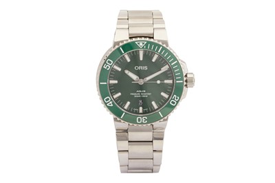 Lot 25 - Men's Unworn Oris 'Aquis' Bracelet Watch