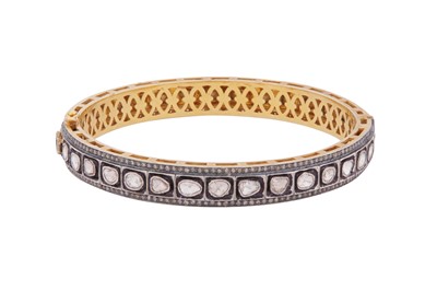 Lot 25 - A POLKI DIAMOND BANGLE