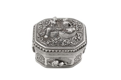 Lot 176 - An early 20th century Burmese silver lime box, Rangoon circa 1910