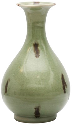 Lot 280 - A Chinese celadon-glazed iron-splashed vase, 20th century