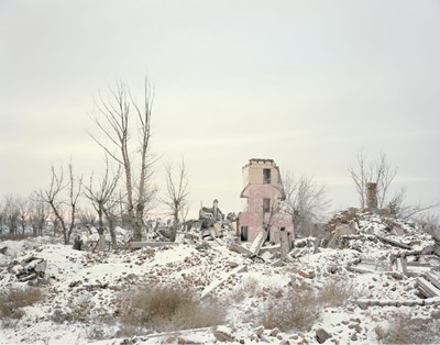 Lot 355 - Nadav Kander (b.1961)