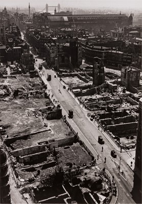 Lot 119 - Wolfgang Suschitzky (1912-2016)
