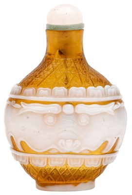 Lot 992 - A CHINESE BEIJING OVERLAY GLASS 'ARCHAISTIC' OVERLAY SNUFF BOTTLE