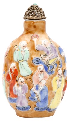 Lot 1028 - A CHINESE FAMILLE-ROSE 'IMMORTALS' SNUFF BOTTLE