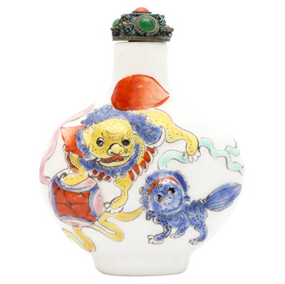 Lot 290 - A Chinese famille-rose 'mythical beast' snuff bottle, 19th century