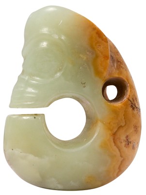 Lot 604 - A SMALL CHINESE ARCHAISTIC JADE 'PIG DRAGON' CARVING, ZHULONG