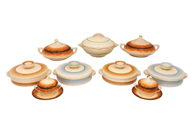 Lot 227 - A MIXED GROUP OF CLARICE CLIFF PLATTERS AND TUREENS