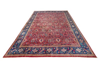Lot 80 - A FINE LARGE INDO-TABRIZ CARPET