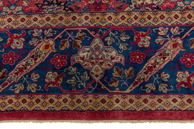 Lot 80 - A FINE LARGE INDO-TABRIZ CARPET